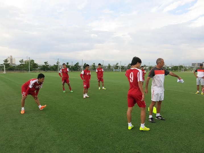 U19 Viet Nam tich cuc ren quan cho Cerezo Osaka hinh anh