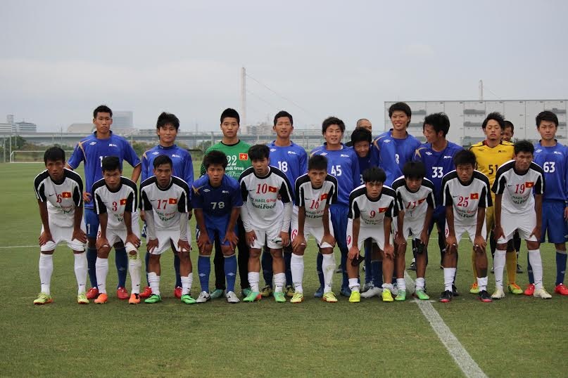 U19 Viet Nam thua dam 1-7 truoc doi bong sinh vien hinh anh