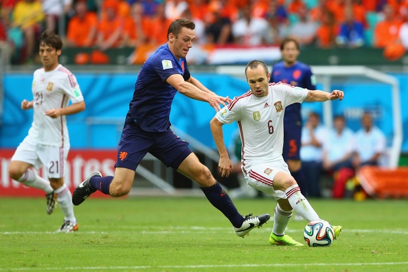 Iniesta là nhân tố được kỳ vọng sẽ tạo đột biến tốt nhất trong lối chơi của Tây Ban Nha. So với Xavi, anh vẫn còn phong độ khá tốt.