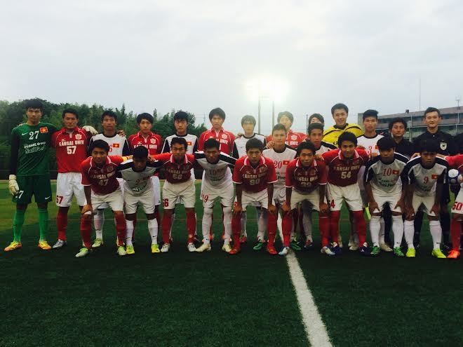 U19 Viet Nam chia diem kich tinh truoc DH Kansai hinh anh