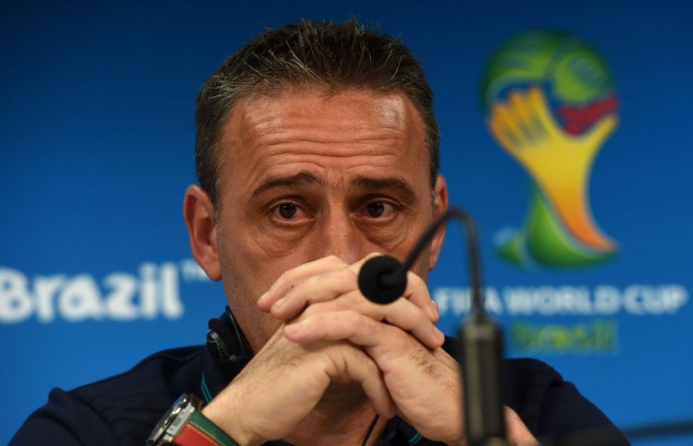 Thoat khoi ‘tu than’, Bo Dao Nha van bi quan hinh anh