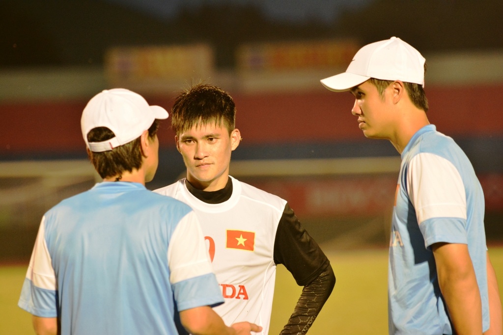 Cong Vinh: ‘HLV Miura khong cam tuyen thu xem World Cup’ hinh anh