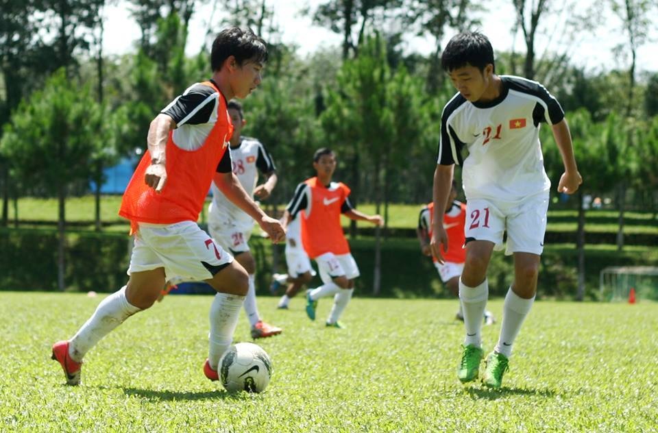 Tai nang tre Minh Vuong tro lai U19 Viet Nam hinh anh