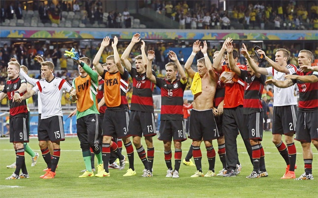 Tuyen Duc duoc thuong dam neu vo dich World Cup hinh anh