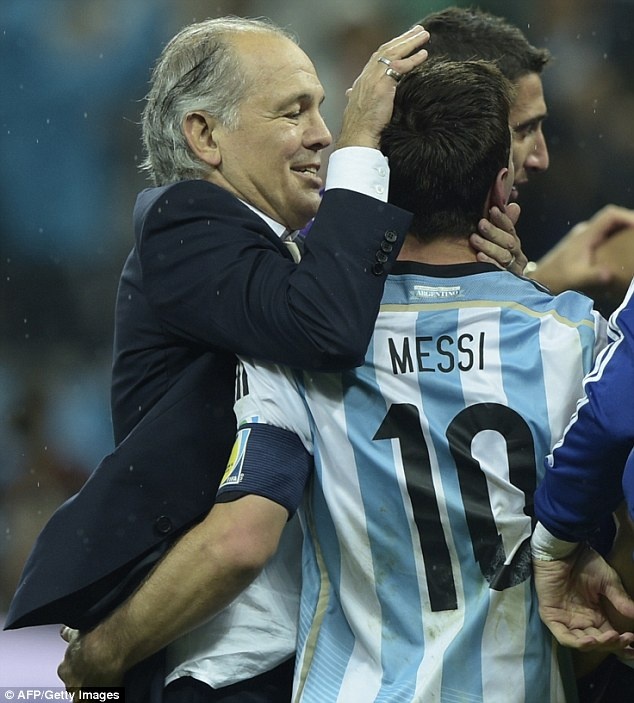 Sabella có sự nghiệp HLV tương đối ngắn nhưng rất thành công. Ảnh: AFP/Getty Images.