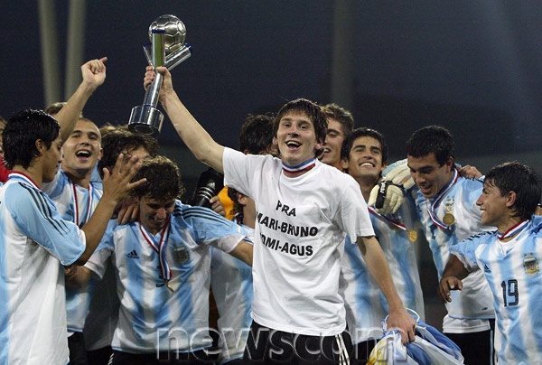 Duc - Argentina: Cuoc chien cua 2 the he vang hinh anh