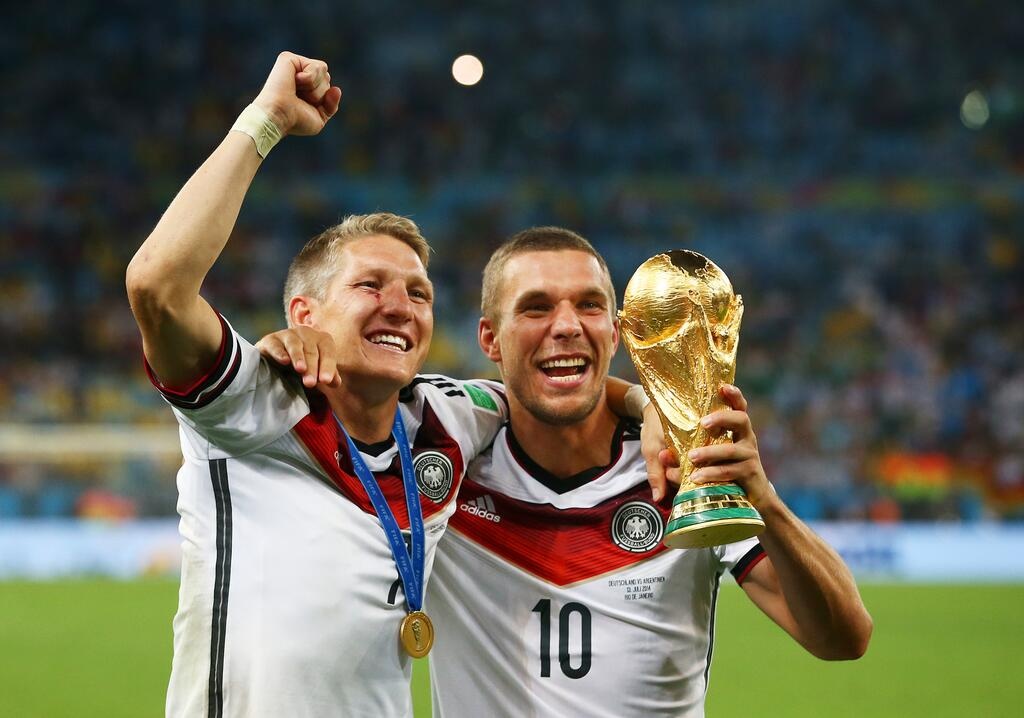 Nguoi Duc mo ra ky nguyen thong tri bong da the gioi hinh anh