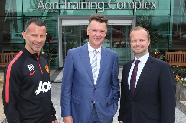 10 cau thu M.U phai roi Old Trafford vi Van Gaal hinh anh