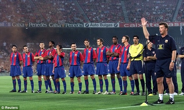 Van Gaal cũng từng thất bại và gây nên vô số rắc rối ở nhiệm kỳ 2 dẫn dắt Barcelona ở mùa bóng 2002-2003.