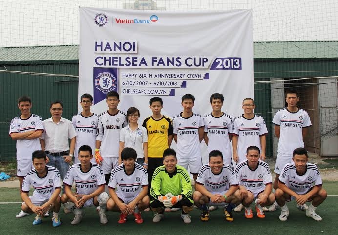 Hội cổ động viên Chelsea tại Hà Nội lần thứ 2 tham dự giải. Năm ngoái họ liên quân với CFC Huế.