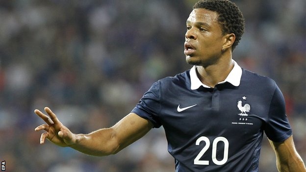 Liverpool dat thoa thuan chieu mo Loic Remy hinh anh