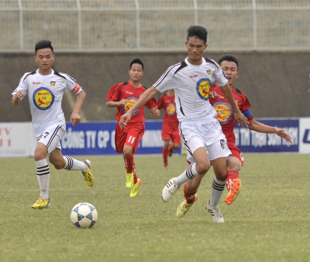 A quan PVF nhoc nhan vao ban ket giai U17 toan quoc hinh anh