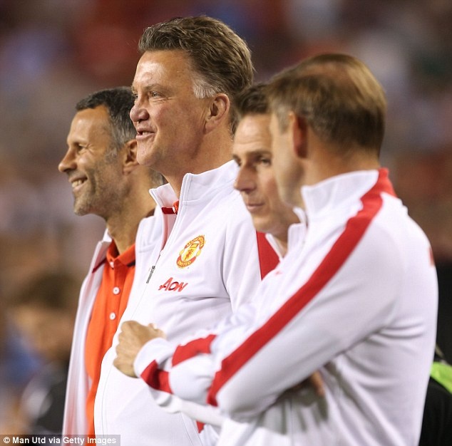 Van Gaal can 3 thang de ‘va’ M.U hinh anh