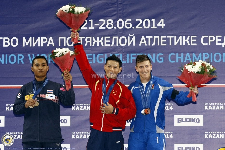 Thach Kim Tuan nhan giai thuong dac biet hinh anh