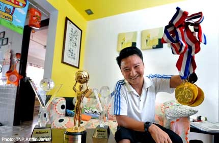 HLV thanh cong nhat Singapore dan dat doi thu U19 Viet Nam hinh anh