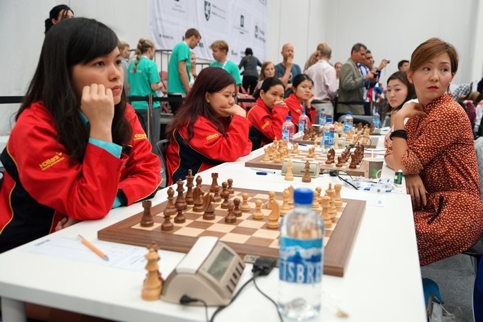 Giai Olympiad: Tuyen nu vao Top 10 hinh anh