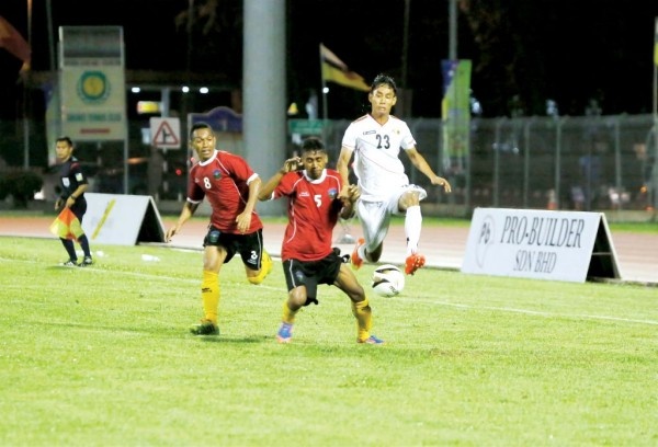 Giai U22 DNA: U19 Myanmar, Thai Lan cung chien thang hinh anh
