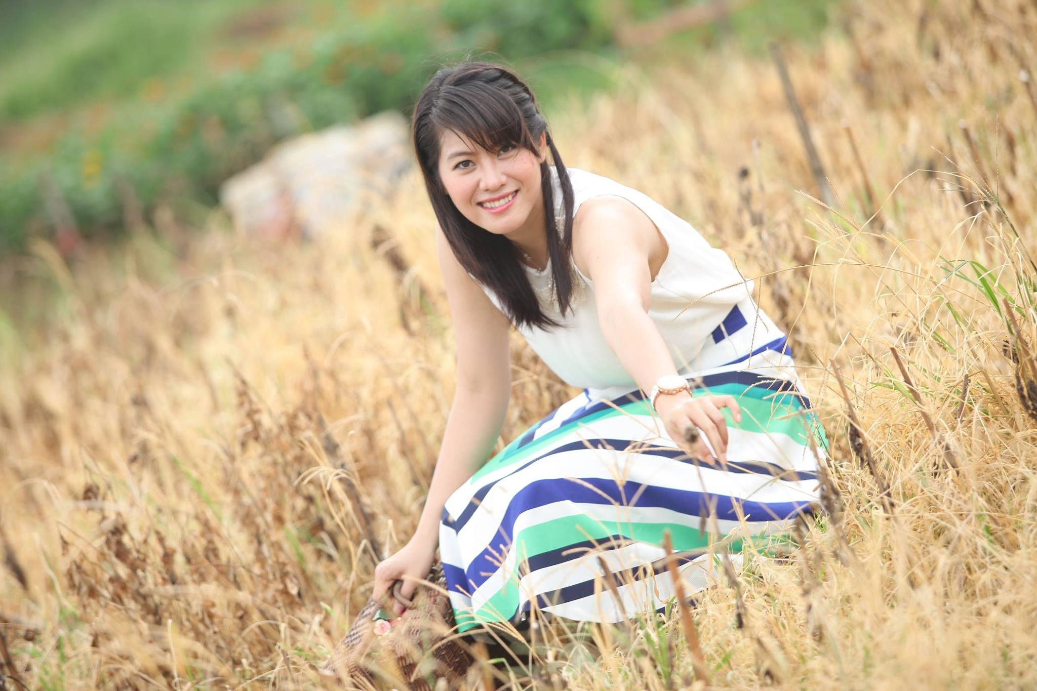 Bích Thùy có chiều cao trên 1,70 m và nụ cười rất cuốn hút.