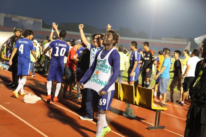 Len hang V.League, Can Tho duoc thuong 2,1 ty hinh anh