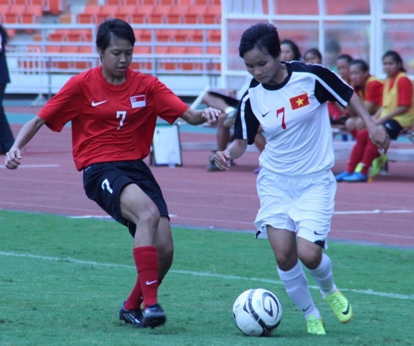U19 nu Viet Nam vui dap Singapore 10-0 hinh anh