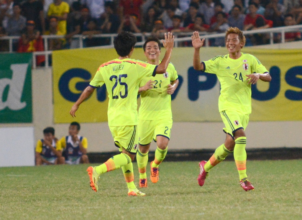 Ideguchi Daisuke chơi ở vị trí tiền vệ trung tâm, sở hữu những cú sút xa rất khủng khiếp. Đây là cầu thủ đã ghi bàn gỡ hòa 1-1 cho U19 Nhật Bản trong trận đấu với U19 Việt Nam ở vòng bảng, tạo tiền đạo cho 1 cuộc lội ngược dòng.