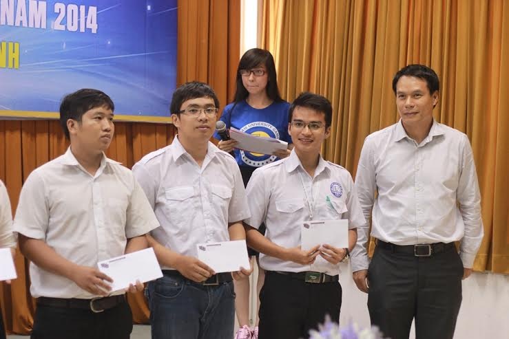 Trao hoc bong giai the thao sinh vien Viet Nam 2014 hinh anh