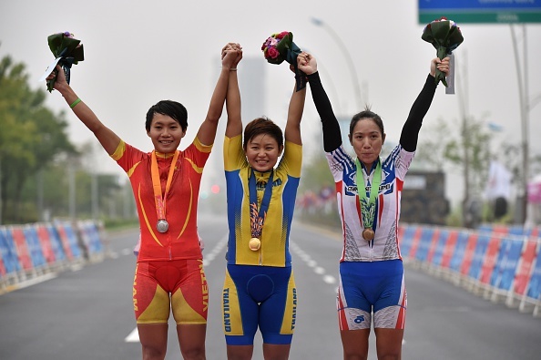 Xe dap duong truong Viet Nam gianh tam HCB lich su o ASIAD hinh anh