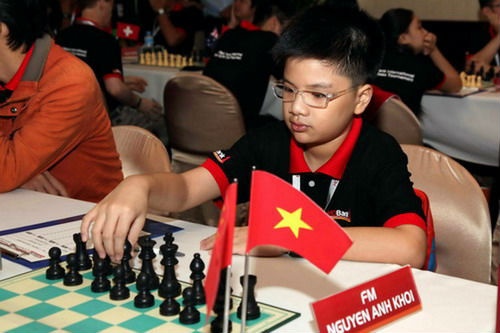 Nguyen Anh Khoi vo dich co vua U12 the gioi hinh anh
