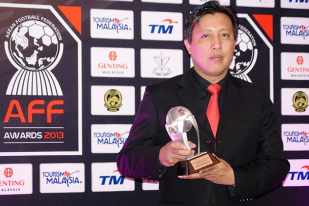 Ty phu choi troi hon bau Duc giup bong da Myanmar thanh cong hinh anh