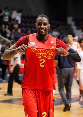 Justin Williams trở thành vị cứu tinh của đội bóng khi giúp Saigon Heat không bị thua trong hiệp phụ đồng thời có pha ném rổ mang về chiến thắng.