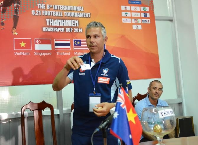 HLV U21 Sydney: 'De nghi BTC bo kieu boc tham nay di' hinh anh