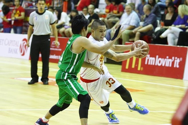 Saigon Heat gioi thieu ngoai binh khung truoc tran play-off hinh anh