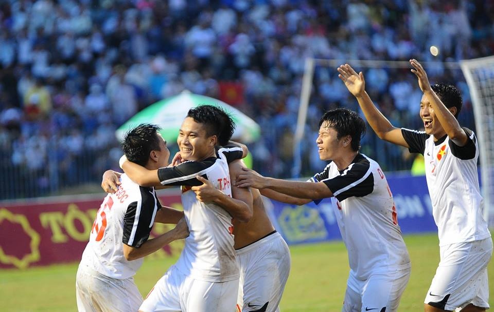 Nếu đội U21 thi đấu trận bán kết với U19 HAGL như đã thể hiện với U21 Malaysia, có lẽ họ đã được cổ động viên Cần Thơ dành cho nhiều tình cảm hơn.