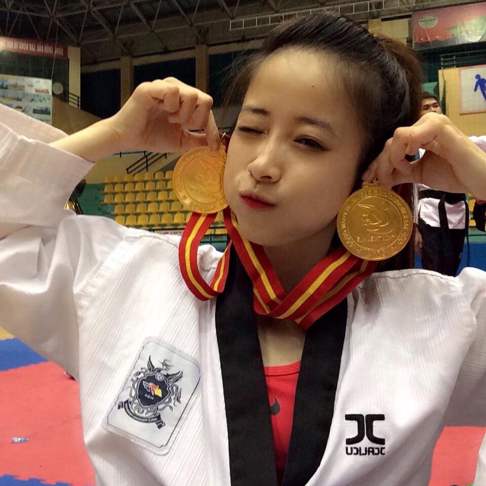 Chau Tuyet Van vo dich the gioi lan thu tu hinh anh