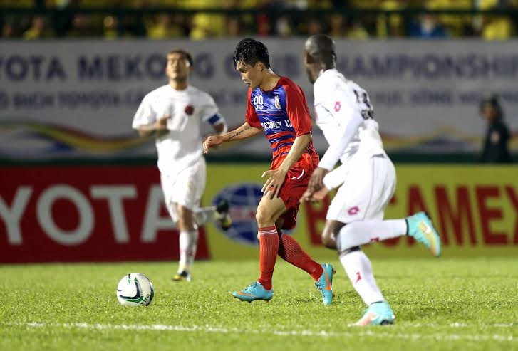 Được sử dụng hạn chế, Lê Công Vinh không để lại nhiều ấn tượng.