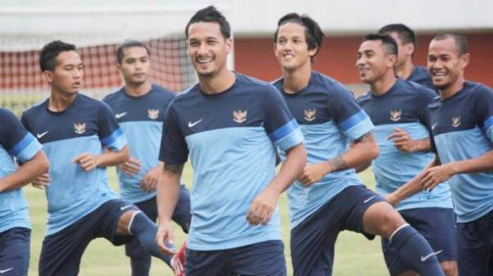 Trong khi đó tuyển Indonesia có rất nhiều cựu binh từng nhiều lần đối mặt với ĐTVN, điển hình Irfan Badchim.