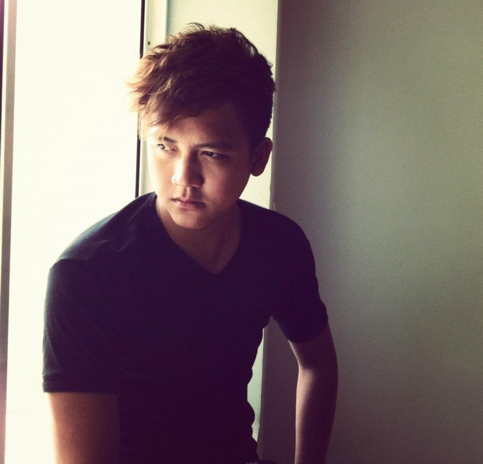 Cau thu Viet bi cuop ngay tren duong pho TP.HCM hinh anh