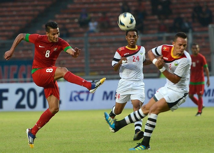 Thang tran, HLV Riedl van khong hai long ve tuyen Indonesia hinh anh