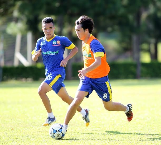 V.League 2015: Cho lan gio moi tu lua U19 hinh anh