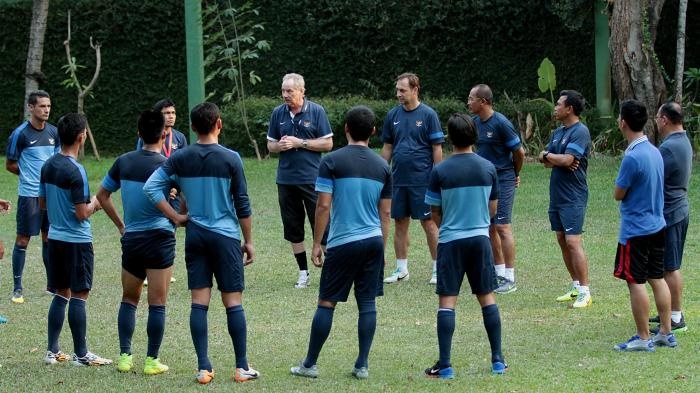 Doi thu DTVN tai AFF Cup: Ke lo lang, nguoi tat bat hinh anh