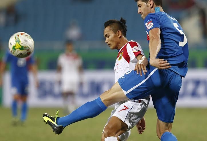 Trung vệ Guirado nhiều khả năng chia tay AFF Cup sau khi chỉ thi đấu được 14 phút trong trận thắng Indonesia 4-0. Ảnh: Tùng Lê.