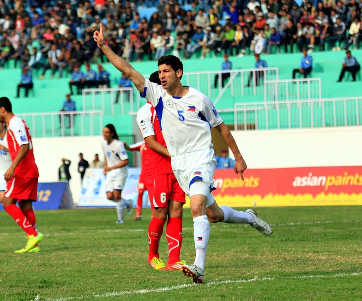 Tuyen Viet Nam co them loi the khi gap Philippines hinh anh