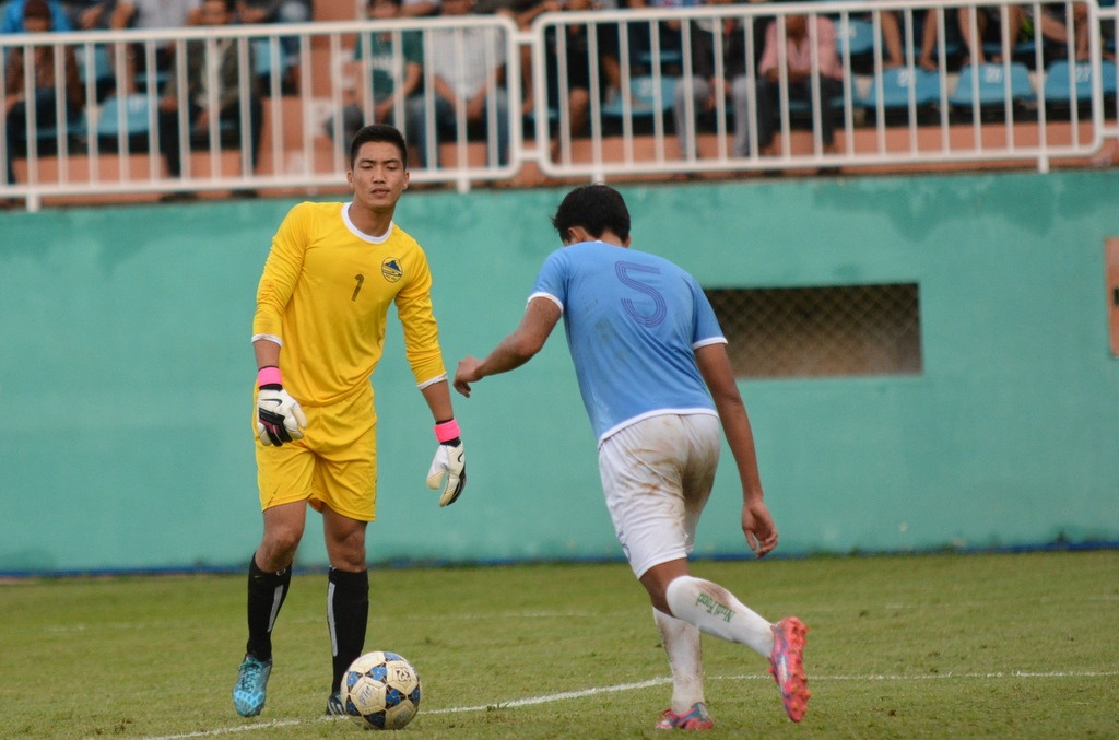 Thu mon U19 Viet Nam lam lai o doi hang nhat hinh anh