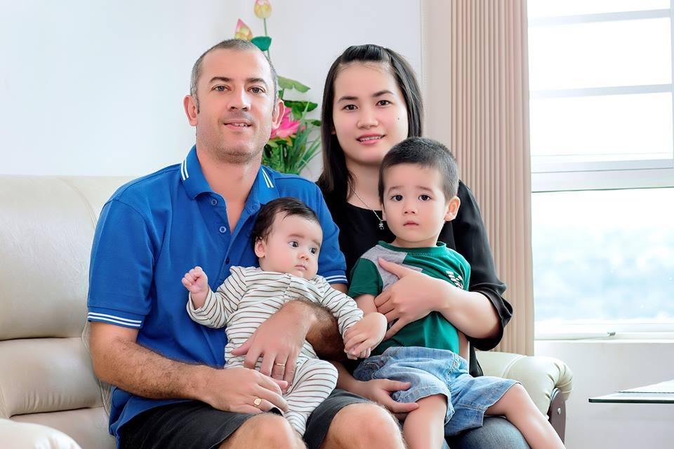 Biet thu tien ty tren pho Nui cua HLV Graechen hinh anh