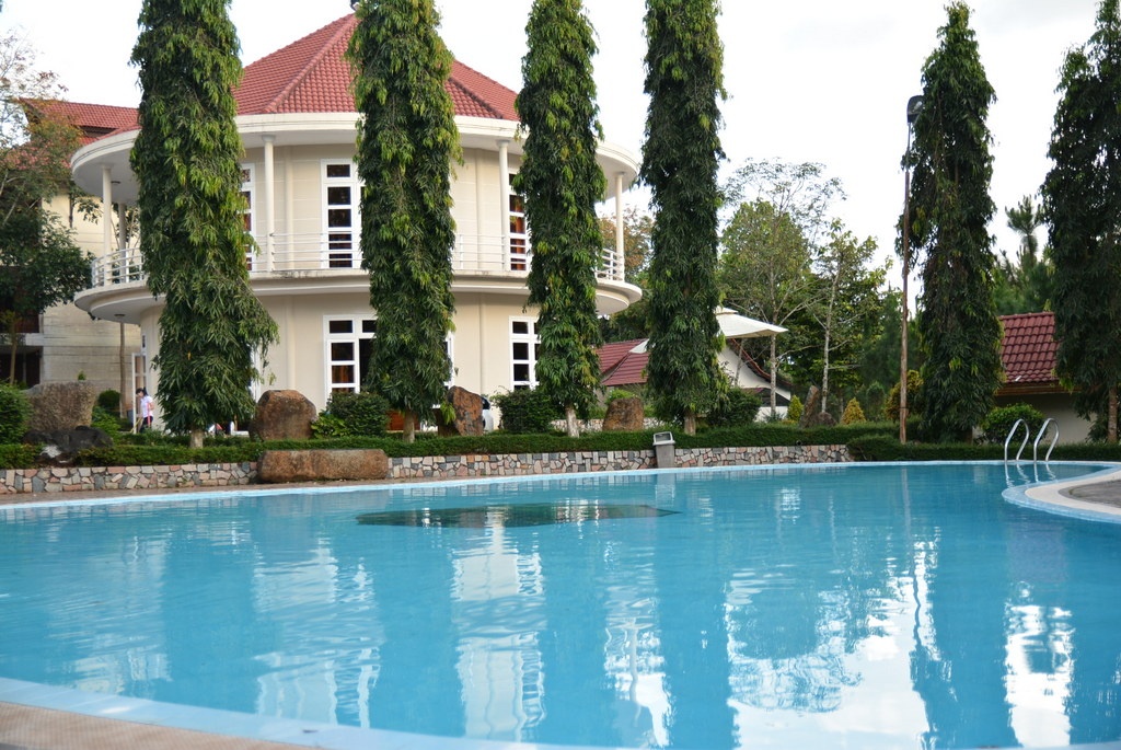 Bau Duc nang cap noi an tap tram ty cua HAGL hinh anh