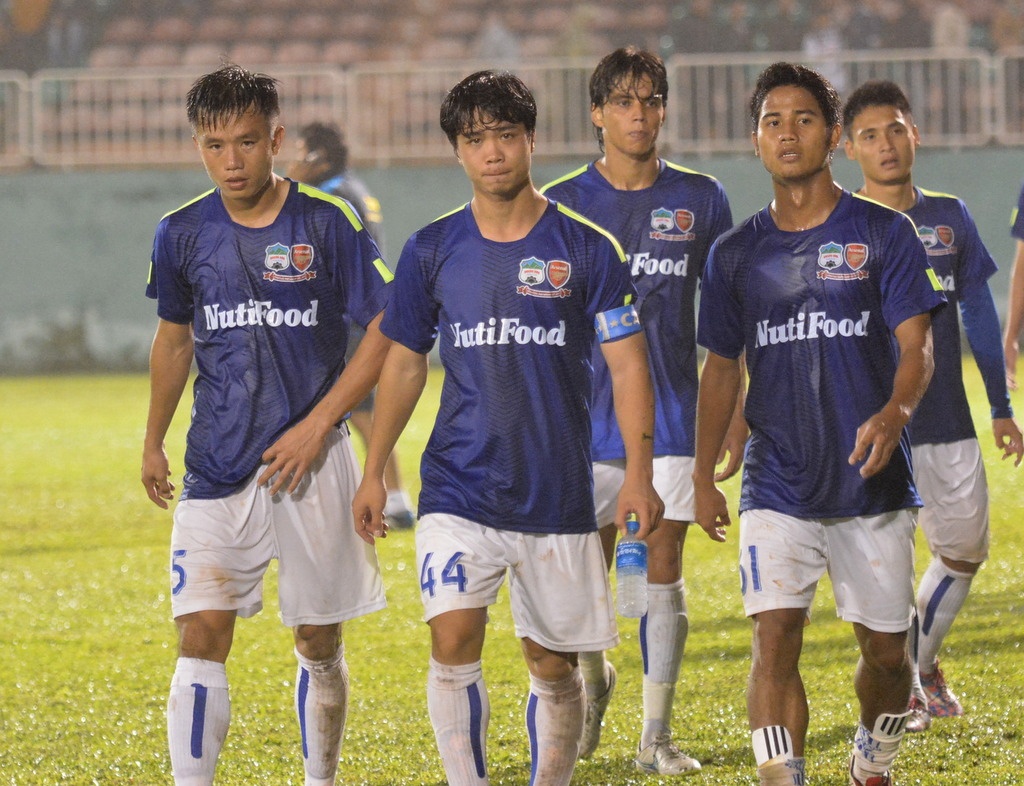 HAGL sang Thai Lan, cay nho Kiatisak de ren quan hinh anh