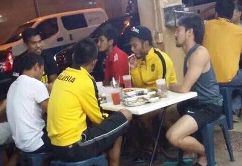 Tru cot hut thuoc, Malaysia bo qua vi AFF Cup hinh anh