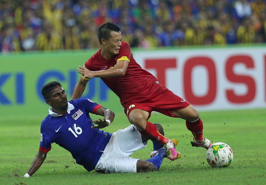 Can canh nhung pha bong nhu triet ha doi thu cua Malaysia hinh anh