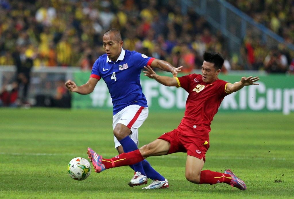 Bao Malaysia phat sot vi Sergio Busquets cua DTVN hinh anh