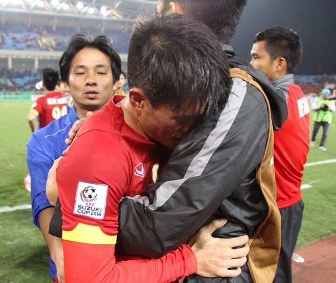 Ky AFF Cup cuoi cua Cong Vinh, Tan Tai hinh anh